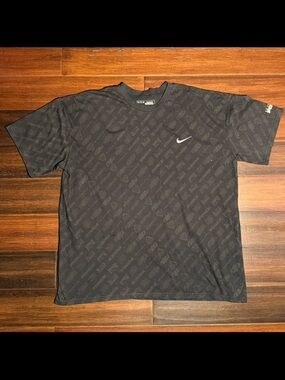 Nike T-Shirt